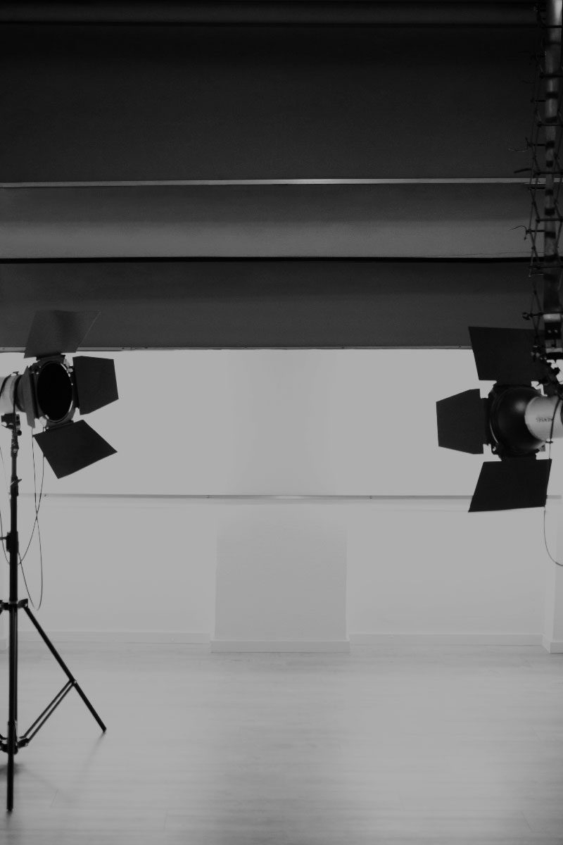 Fotostudio Leipzig Lisa Bittner Fotoaufnahme von Fotohintergründen und Studiolampen im Fotostudio Leipzig Lisa Bittner